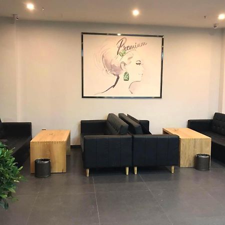 7 Days Premium Chongqing Jiangbei International Airport Branch Hotel ภายนอก รูปภาพ