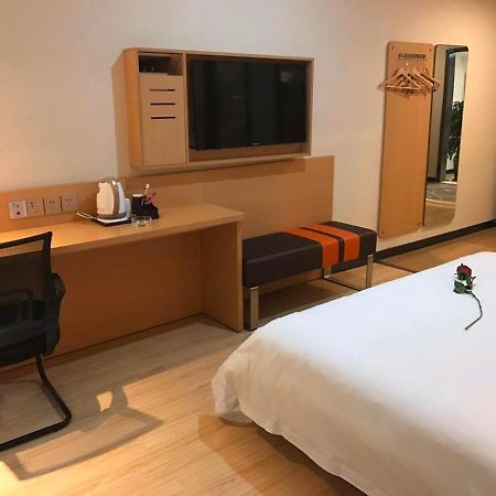 7 Days Premium Chongqing Jiangbei International Airport Branch Hotel ภายนอก รูปภาพ