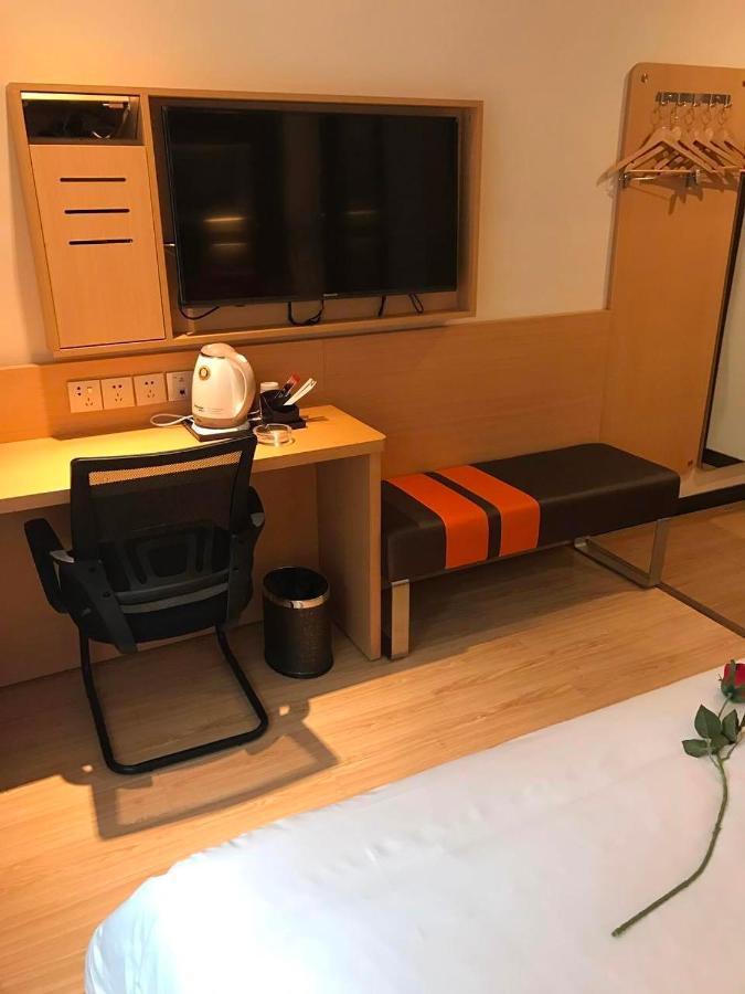 7 Days Premium Chongqing Jiangbei International Airport Branch Hotel ภายนอก รูปภาพ