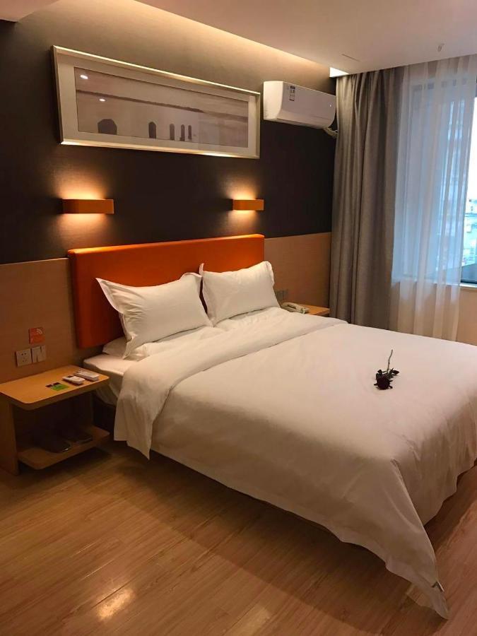 7 Days Premium Chongqing Jiangbei International Airport Branch Hotel ภายนอก รูปภาพ