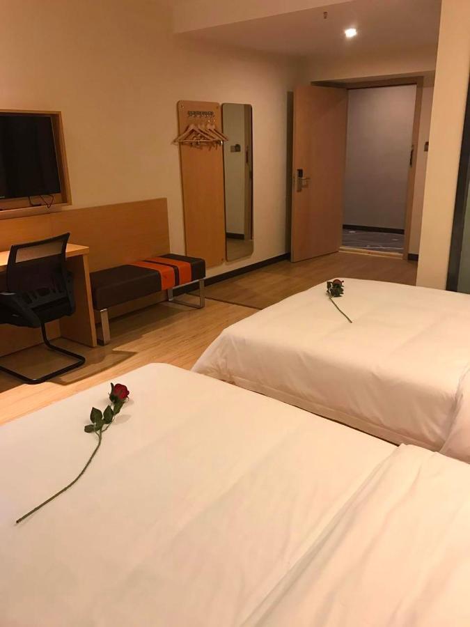 7 Days Premium Chongqing Jiangbei International Airport Branch Hotel ภายนอก รูปภาพ