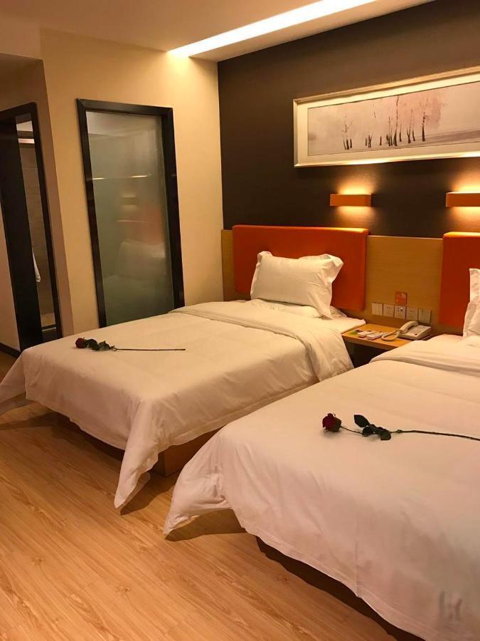 7 Days Premium Chongqing Jiangbei International Airport Branch Hotel ภายนอก รูปภาพ