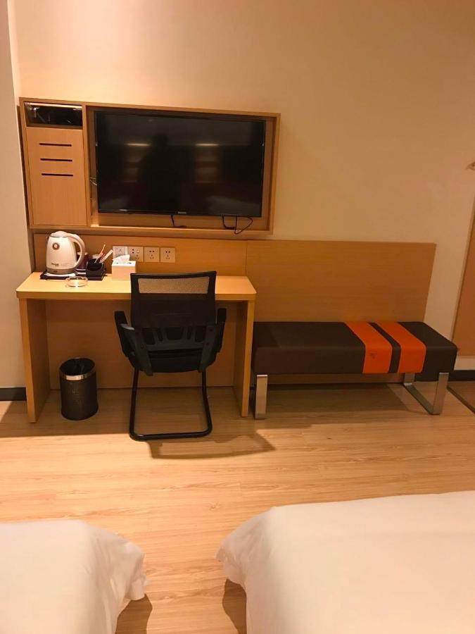 7 Days Premium Chongqing Jiangbei International Airport Branch Hotel ภายนอก รูปภาพ